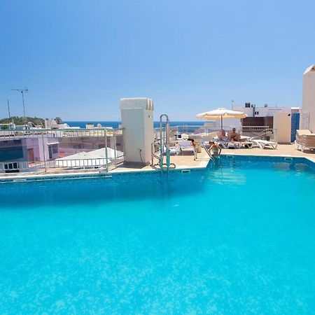 Aparthotel Duquesa Playa Санта-Эулалия-дель-Рио Экстерьер фото