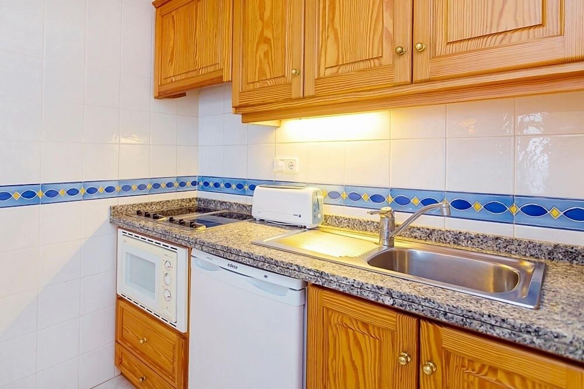 Aparthotel Duquesa Playa Санта-Эулалия-дель-Рио Экстерьер фото