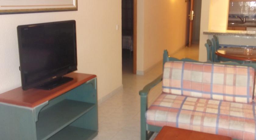 Aparthotel Duquesa Playa Санта-Эулалия-дель-Рио Экстерьер фото