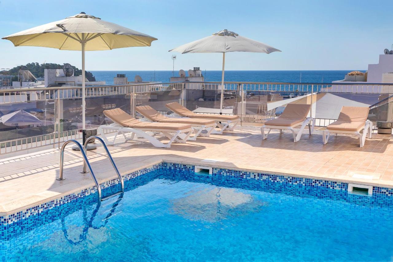Aparthotel Duquesa Playa Санта-Эулалия-дель-Рио Экстерьер фото