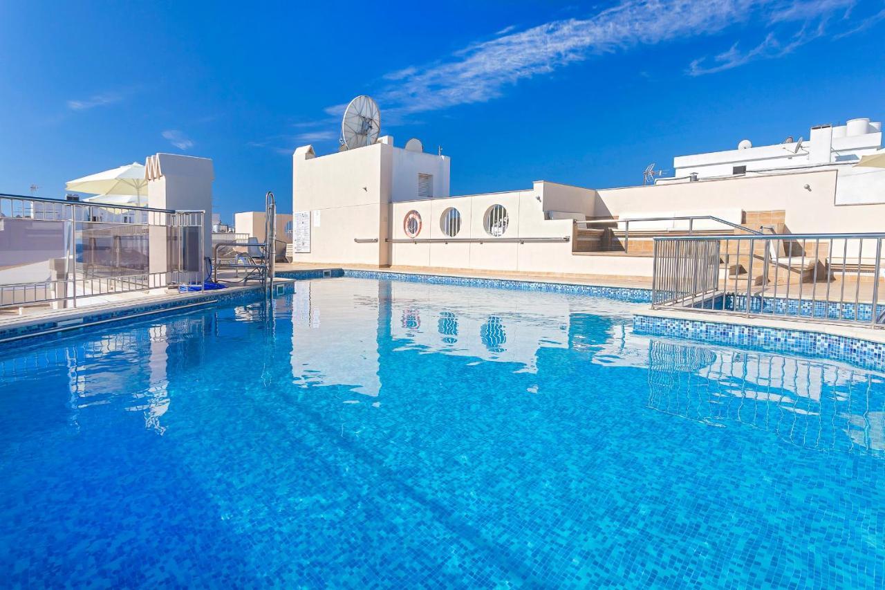 Aparthotel Duquesa Playa Санта-Эулалия-дель-Рио Экстерьер фото