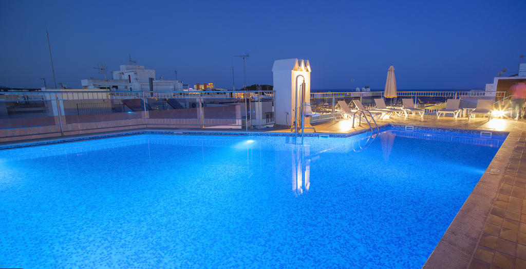 Aparthotel Duquesa Playa Санта-Эулалия-дель-Рио Экстерьер фото