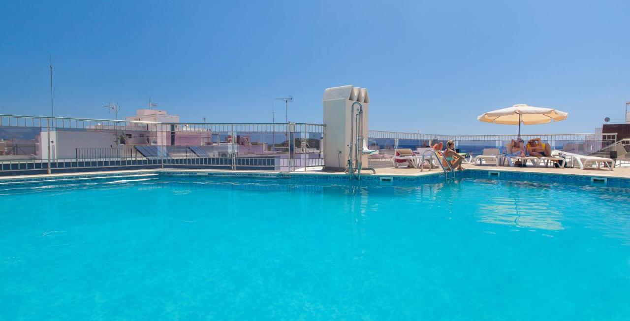Aparthotel Duquesa Playa Санта-Эулалия-дель-Рио Экстерьер фото